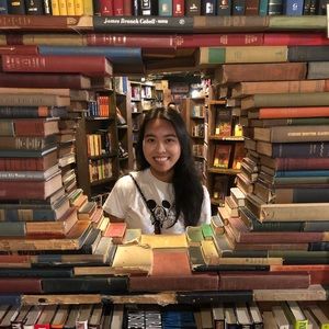 Meet your Posher, Jessica